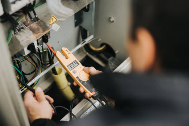 Best Electrical Contractors for Businesses  in Louisvle, IL