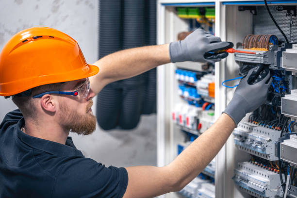 Best 24-Hour Electrician  in Louisvle, IL